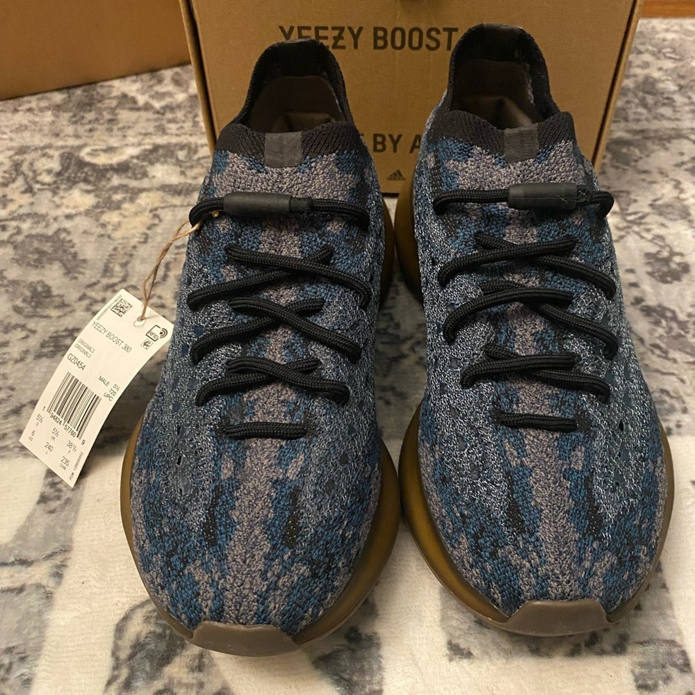 Adidas Yeezy Boost 380